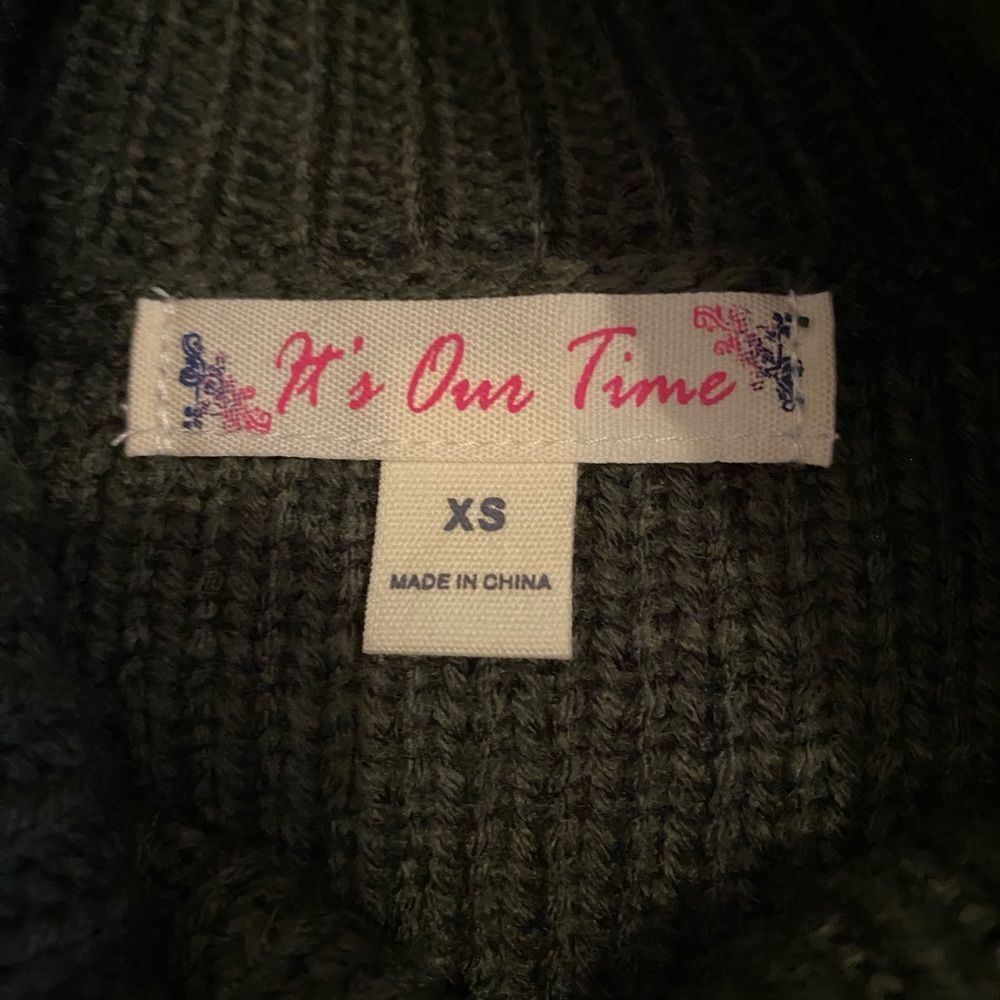 Ladies dark green & Vanilla cowl neck sweater, baseball style hem, NWT, size XS - Picture 6 of 10